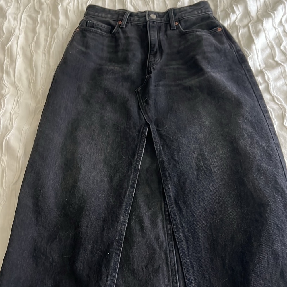 Old Navy Black Denim Midi Skirt - Picture 2 of 8